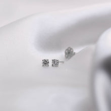 Cargar imagen en el visor de la galería, Aretes con Diamantes 3.3mm
